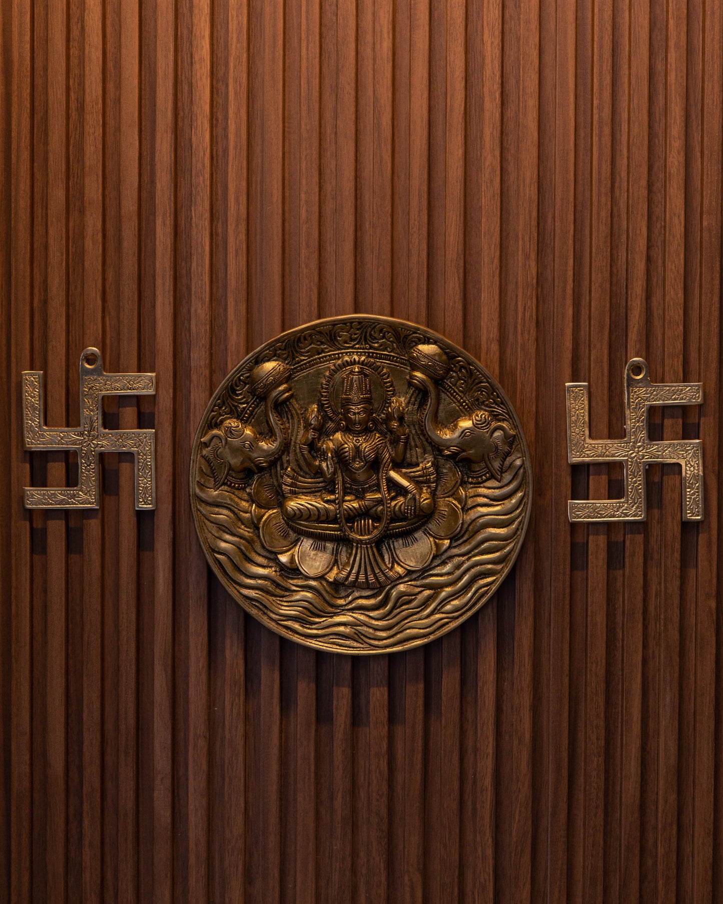 A radiant and artistic masterpiece that pays homage to the goddess of wealth and prosperity, Goddess Gaja Lakshmi.