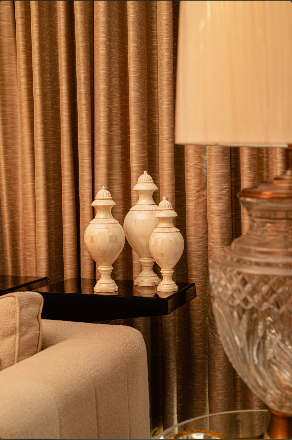 Each pot is meticulously handcrafted from high-quality camel bone and wood, showcasing intricate designs and natural textures that reflect the rich heritage of artisanal artistry.