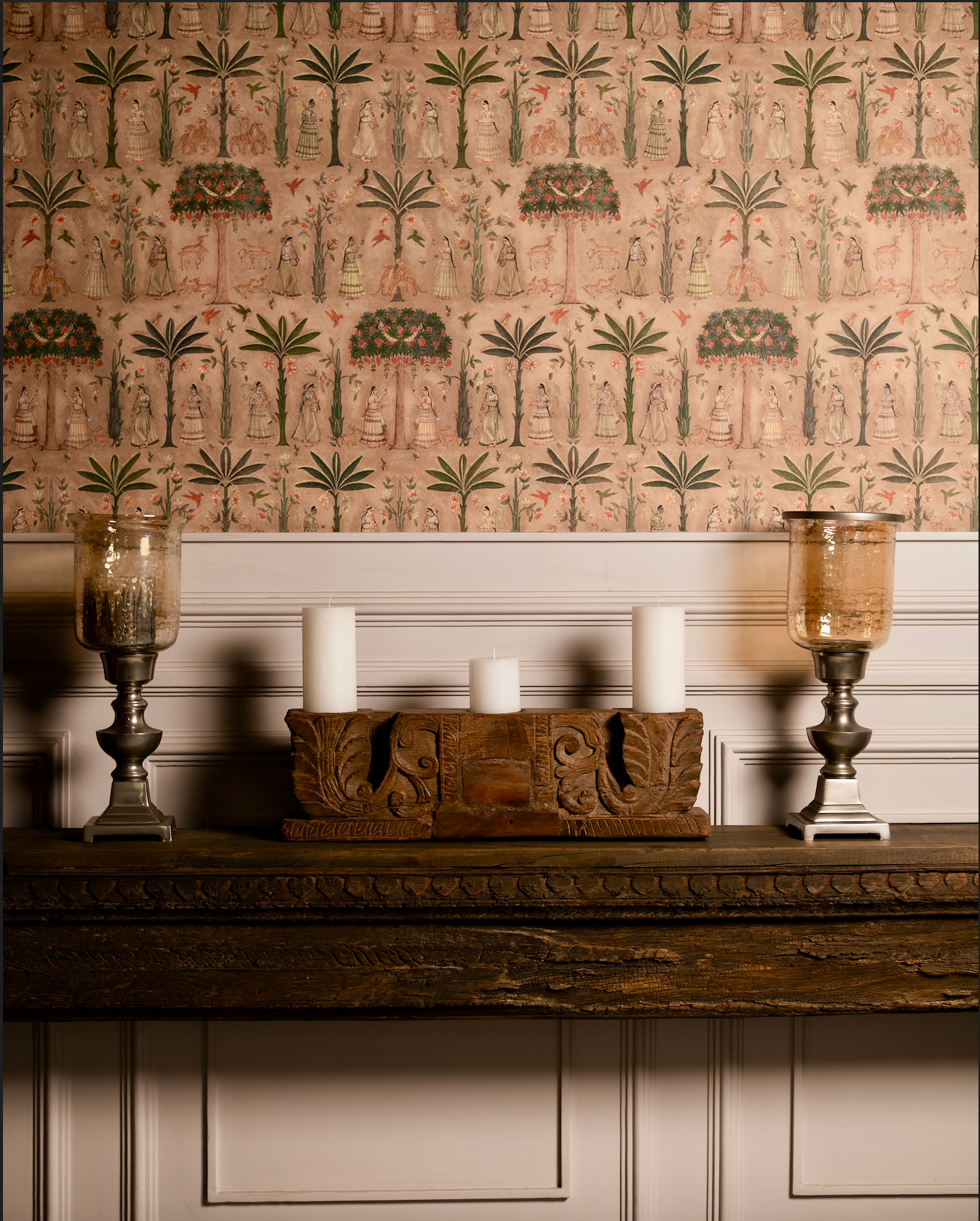 The Samya Stambh celebrates symmetry and proportion in handcrafted design. Carved from solid reclaimed wood with a natural aged patina, its elongated form and balanced flower motifs create harmony between heritage and modern styling.