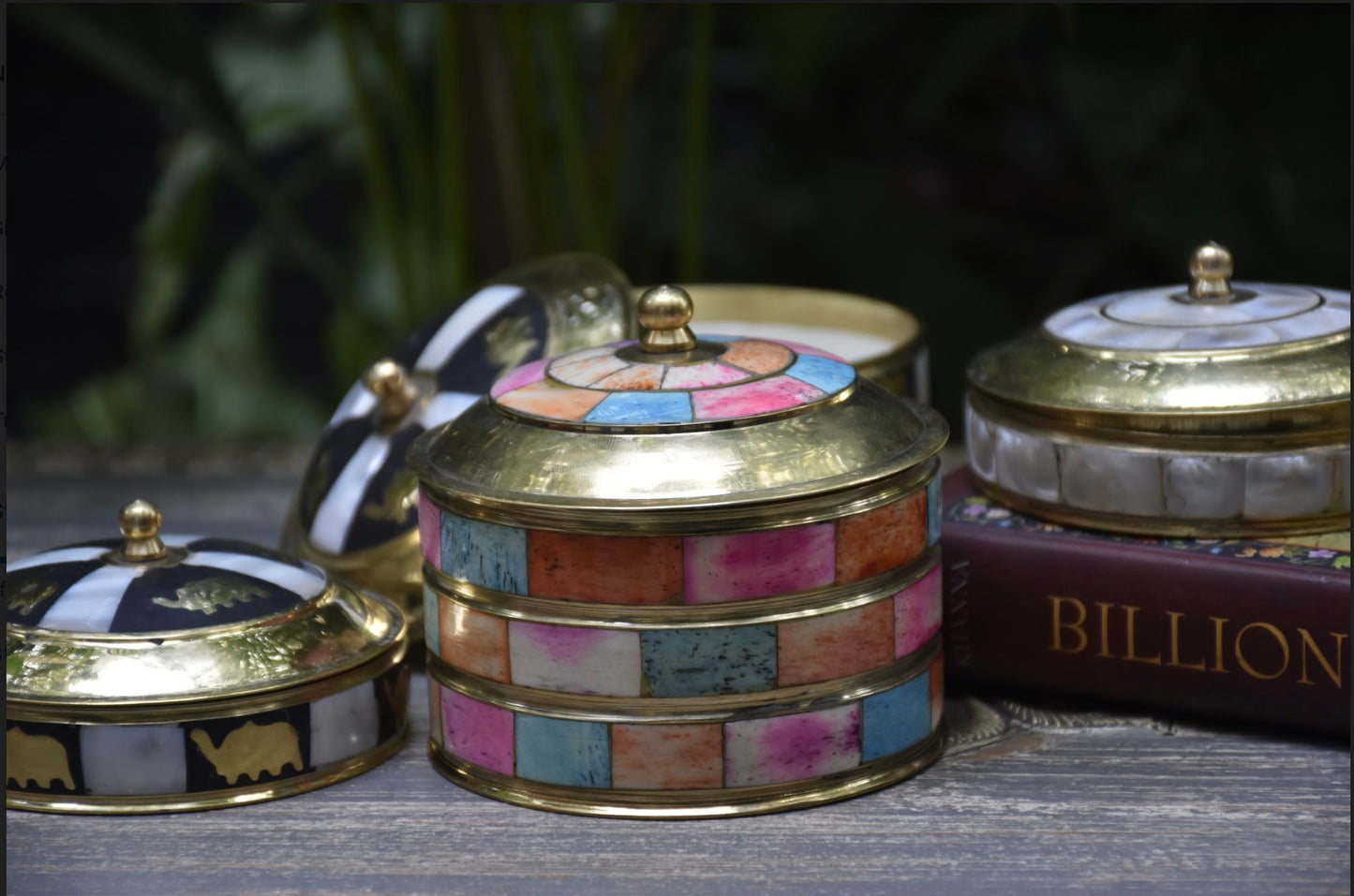 Scented Candles, Made with SoyBean Wax in a Brass container with and Mother of Pearl. These come in SIX different Frangrances.