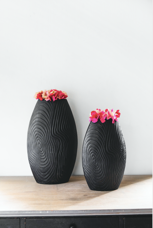 These handcrafted Vases are made from 100% recycled Aluminium along with a matt finish.
