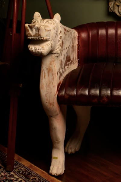 Roar Regal Chair