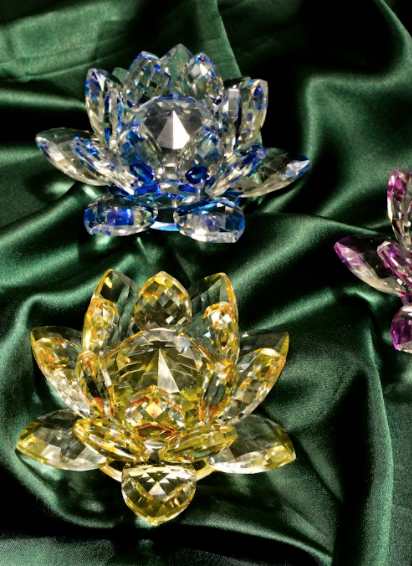Tea Candle Light Holders made of crystal in Yellow, Pink & Blue.