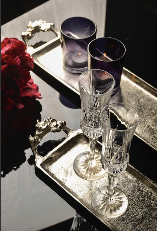 Made with Metal in a silver finish, these trays are available in Large & Medium Sizes.