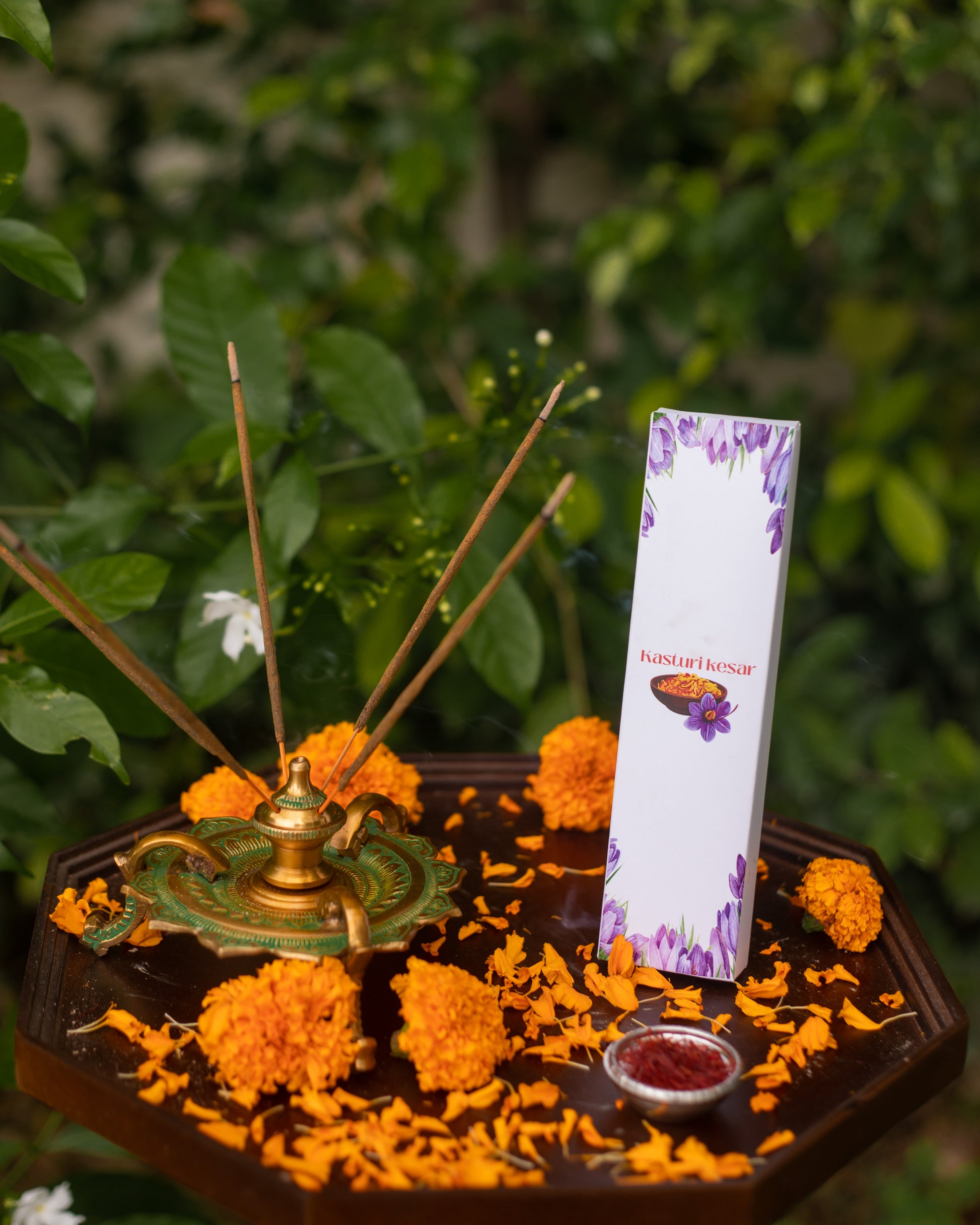 One of the most essentials ingredients in any pooja, Agarbatti / incense sticks are available in lavender, gulab, kesar kasturi, chandan, mogra