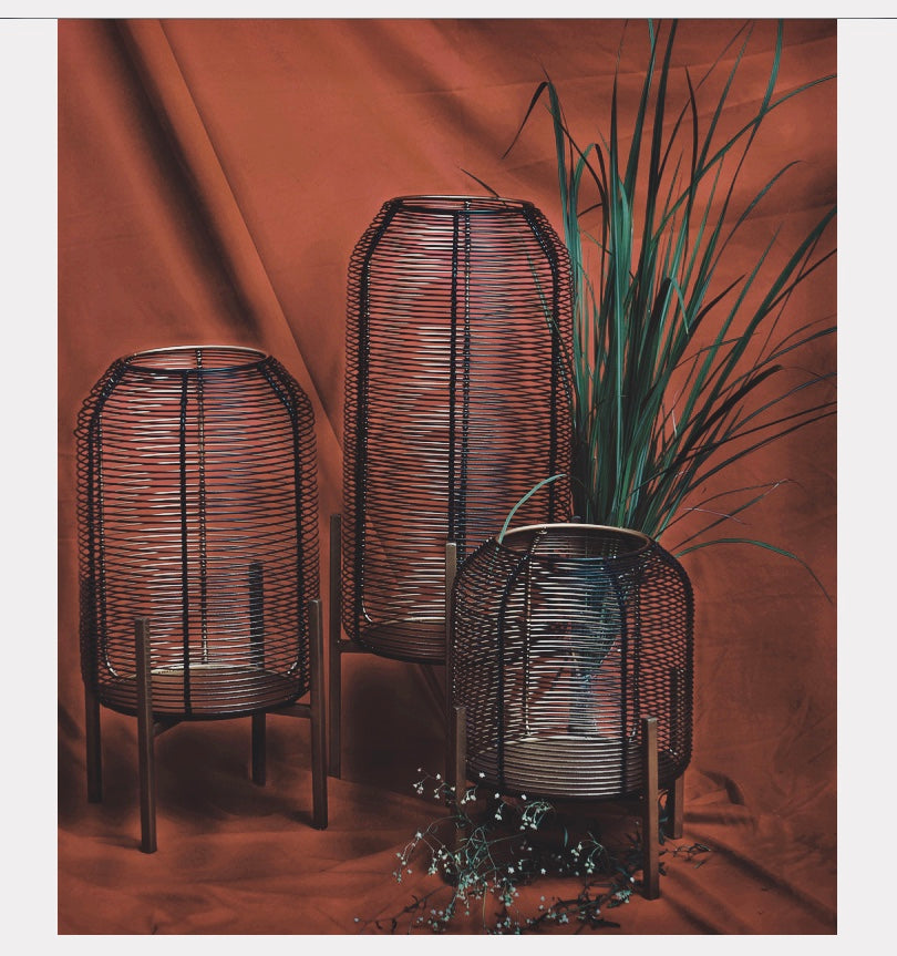 A cocao inspired planter/candle stand to add a subtlety and elegant vibe to your home