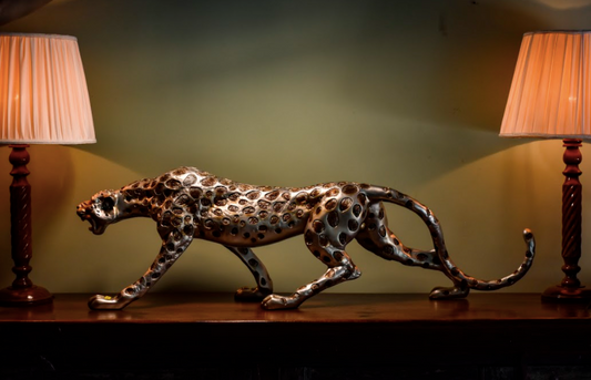 Leopard Showpiece