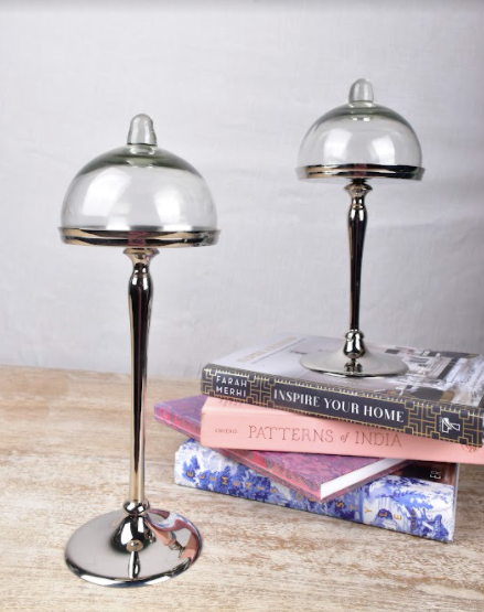 These Stainless Steel Food Serving Accessories are the chicest way of serving food to your guests. Finger Food Friendly, with a glass lid.